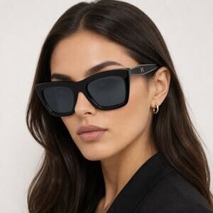 NEW!!! Carolina Herrera HER 0226/S 0BSCIR Shiny Black Sunglasses authentic